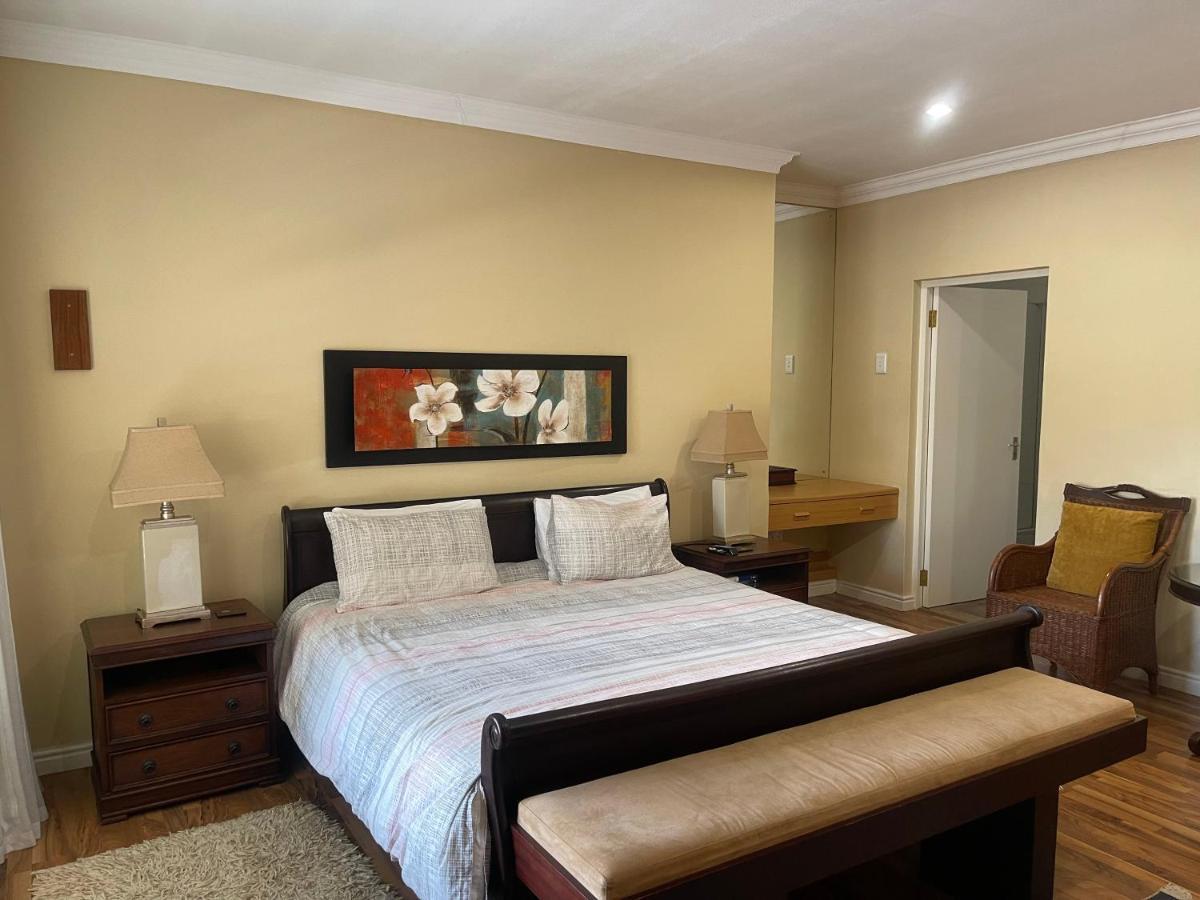 Upper Room Guesthouse Kirkwood Buitenkant foto