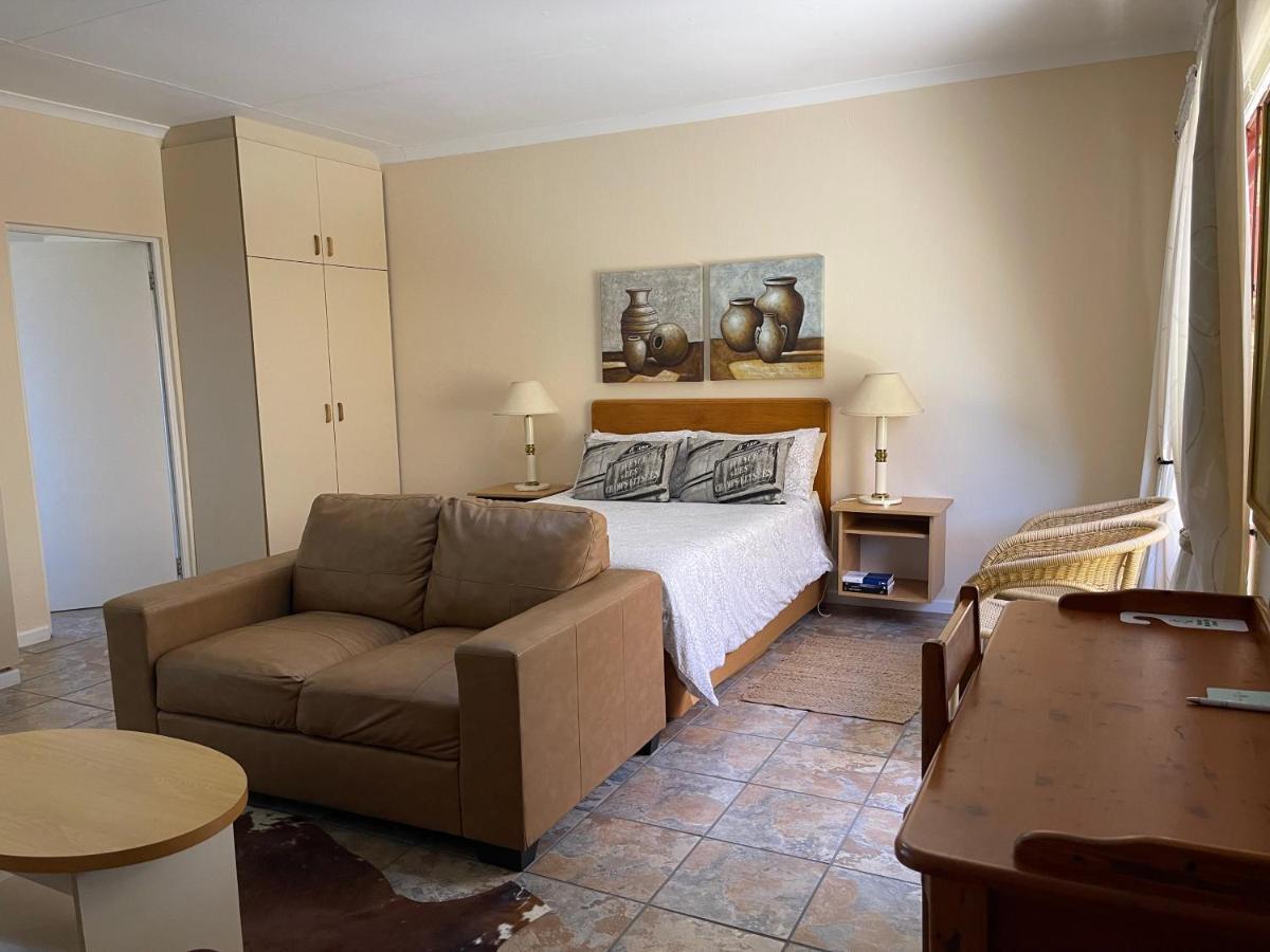 Upper Room Guesthouse Kirkwood Buitenkant foto